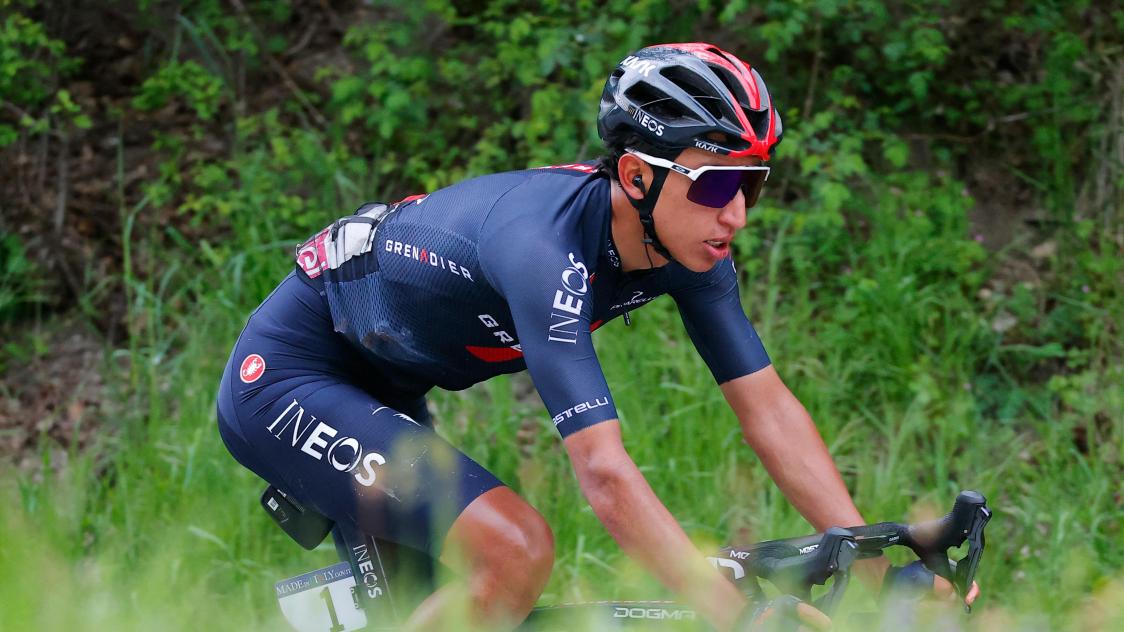 Cyclisme Giro. Egan Bernal gagne la 9e tape et prend le maillot